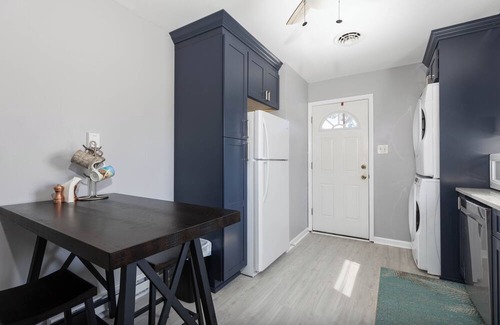 Villas Casa | Pet-friendly 2-bedroom house in Lower Township with WiFi and AC