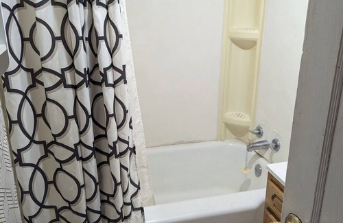 Poplar Bluff Casa | Charming Bungalow in lovely Poplar Bluff with WiFi