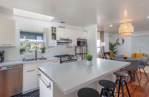 Logan Heights Casa | Charming 2-bedroom house in fabulous San Diego with Yard