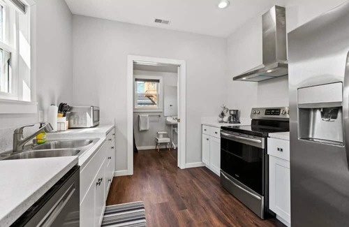 West Central Apartamento | Downtown Fort Wayne Triplex- Apt. C