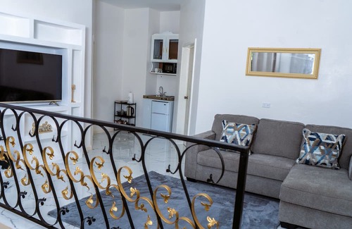West Gate Hills Casa | Charming 4-bedroom house with AC and WiFi in superb Montego Bay