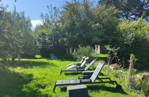 Concarneau Casa | Double room, patio, 1905 guest house near beaches, hiking, quiet