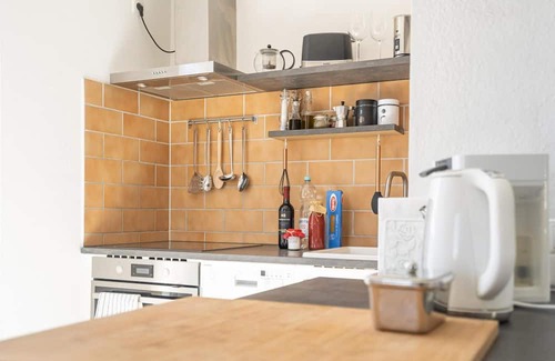 Weststadt Apartamento | Apartment 'Conte' with Mountain View, Private Terrace and Wi-Fi