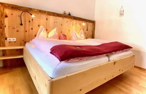 Wallgau Apartamento | "No. 5" double room with shower, WC - Neuner, Gästehaus Ulrich