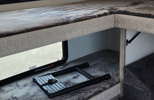 Limon Alquiler De RV | Cozy 2-bedroom camper with WiFi, AC in wonderful Limon