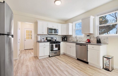 Dorchester Apartamento | Spacious 2BR near UMASS | Savin hill | T Stop 9819