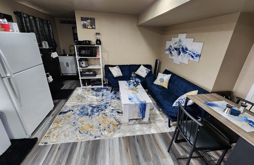 Dupont Apartamento | Chic basement studio; private entrance in Aurora by the Gaylord hotel/Airport