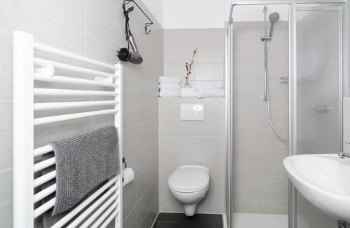 Calenberger Neustadt Apartamento | Günstiges, zentrales möbliertes Apartment für zwei Personen in Hannover.