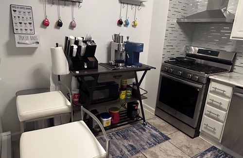 Throgs Neck Casa | Charming & Cozy 2BR/2BA GEM in the heart of Throgs Neck!