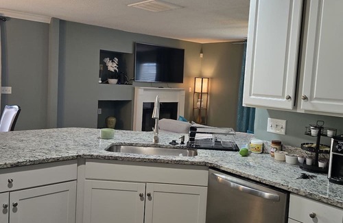 Paw Creek Casa | Charming King-bed Suite near uptown Charlotte and CLT airport