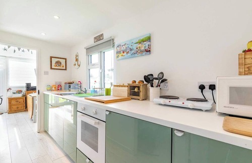 Mundesley Chalet De Esquí | Host & Stay | The Happy Hedgehog