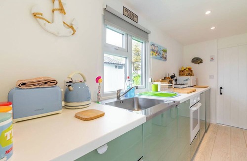Mundesley Chalet De Esquí | Host & Stay | The Happy Hedgehog
