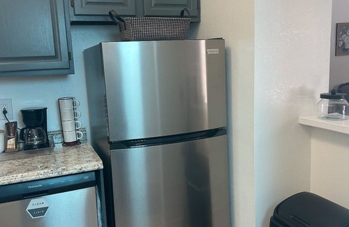 Joplin Condominio | Elegant, Quiet Homey Apartment