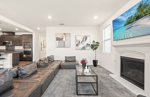 Ontario Casa | 5bd/8beds/Spacious /comfortable