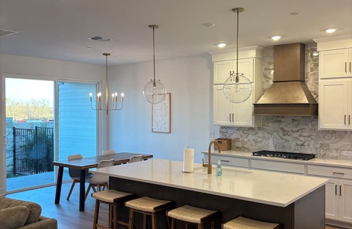 Austin Casa | Charming and luxurious 1-bedroom house in enchanting Austin with WiFi and Cozy.
