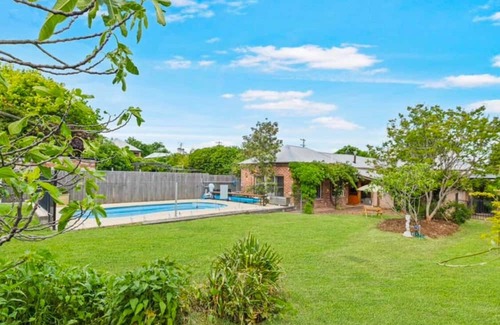Bathurst Apartamento | Cozy renovated studio/study in Grand home. Garden & pool access - 2 mins to CBD.