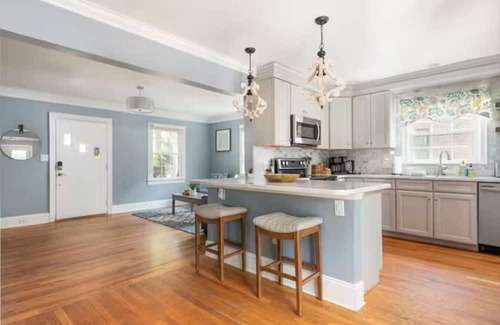 Dilworth Casa | 4BR Dilworth Charmer | Pool | Gym -SouthEnd/Uptown
