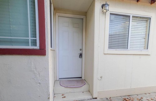 South San Jose Casa | Bright, spacious private room/bathroom/entrance.