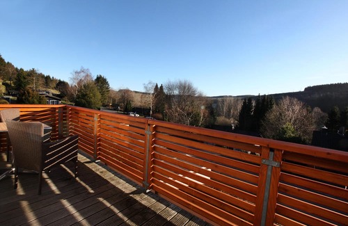Hildfeld Apartamento | "Relax in a heath village: cozy vacation apartment with a view of the mountains!"
