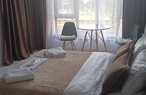 Mtsvane Kontskhi Hotel | Gold star batum