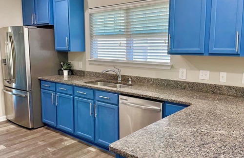 Moncks Corner Casa | Spacious 5-bedroom house in fabulous Moncks Corner w pool table game room & WiFi