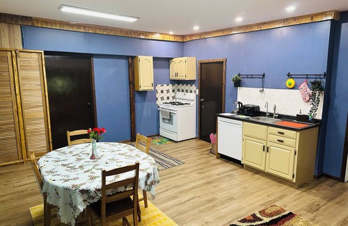 Newboro Apartamento | Heart of the Rideau Lakes! Unit 2