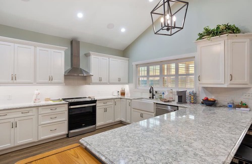 Burnside Casa | 4-bedroom house in welcoming Burnside with AC, WiFi. Enjoy your stay
