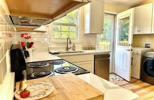 Hendersonville Casa | The Song Oasis - Near Nashville 5 Star R&R