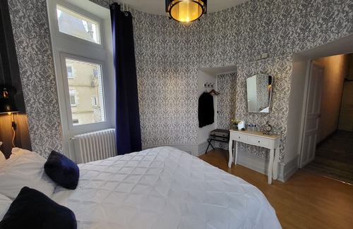 Cluis Cama Y Desayuno | Guestroom Cluis, studio flat, 4 persons