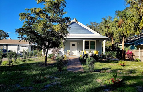 Bayou Oaks Casa | Central 2Bd 2Bth on the Cultural Coast