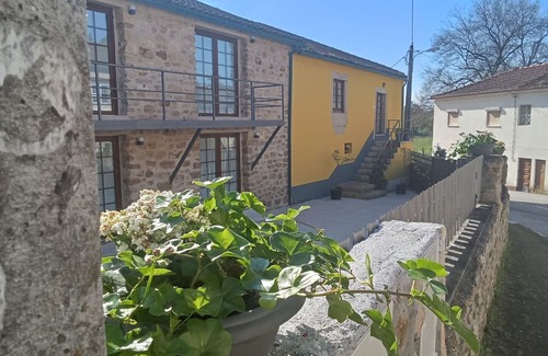 Coimbra Apartamento | Room 'Quarto 3 Rc - Quinta Df' with Mountain View, Wi-Fi and Air Conditioning