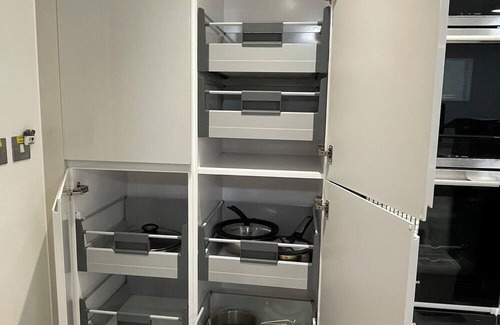 Surbiton Hill Casa | Surbiton House for 6, near Station, free parking