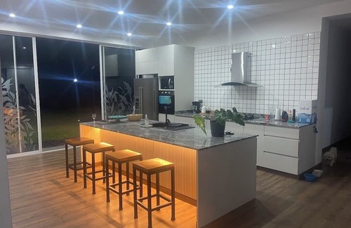 El Carmen Casa | Beautiful and Modern Country House in Condominium, swimming pool and full fun and relaxation.