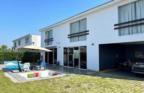 El Carmen Casa | Beautiful and Modern Country House in Condominium, swimming pool and full fun and relaxation.