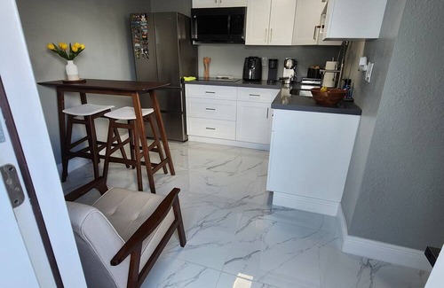 Limona Improvement Apartamento | Itty Bitty Bliss