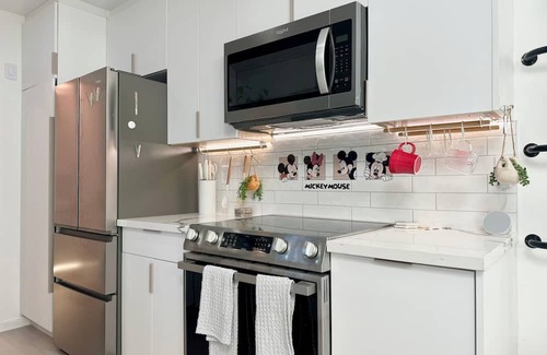 Cambrian Casa | Modern Mickey Dream Loft: 1 King+2 Queen beds in Los Gatos/San Jose boarder
