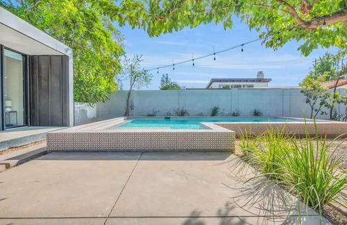 Alhambra Casa | The Phoenix Sanctuary Main House - Salt Water Pool & Dog Friendly