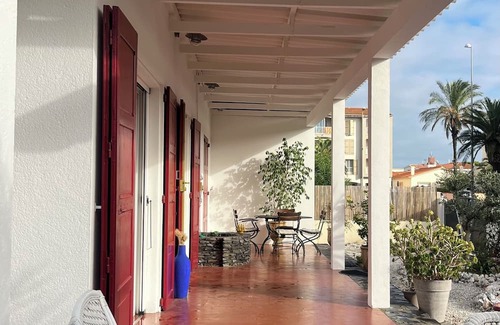 Saint-Cyprien Plage Casa | 4-sided single-storey villa on 600 m² plot. Beach 80 meters away.