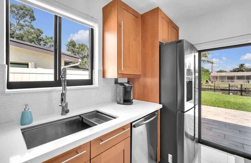 Ojus Casa | Aventura Waterfront Oasis - 4bed, 2Bath