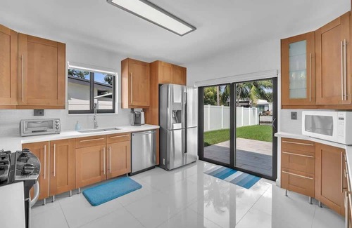 Ojus Casa | Aventura Waterfront Oasis - 4bed, 2Bath