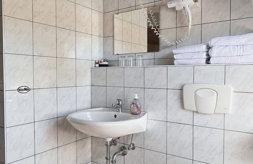 Lahnstein Casa | Hotel Waldhaus-Lahnstein, room 2, triple room on the upper floor incl. breakfast