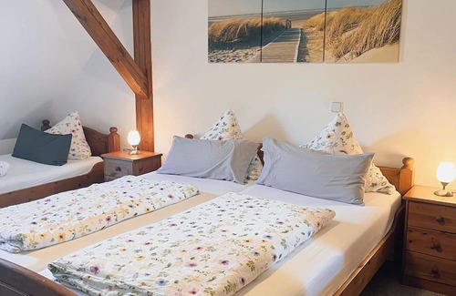 Lahnstein Casa | Hotel Waldhaus-Lahnstein, room 2, triple room on the upper floor incl. breakfast