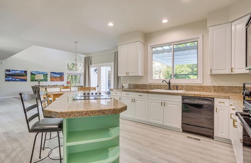 Centennial Casa | Pet-Friendly Home w/Fenced Yard in Centennial!