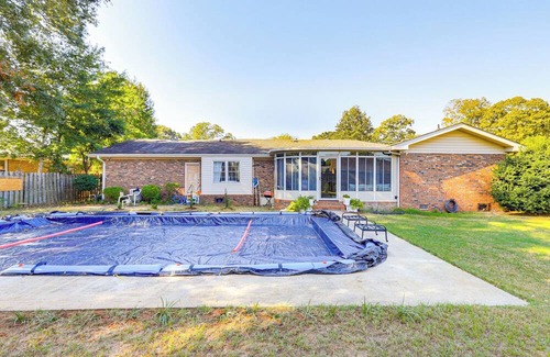 Warner Robins Casa | Private Pool & Fenced Yard: Home in Warner Robins!