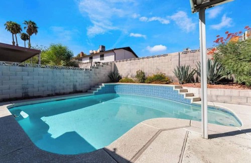 Paradise Apartamento | Charming 3BR/2BA Home with Pool - Large Patio