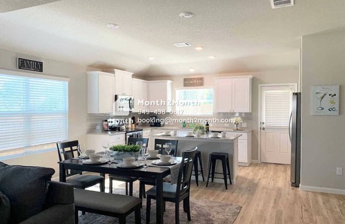 San Antonio Casa | Utopia on Booker Trail E#41225