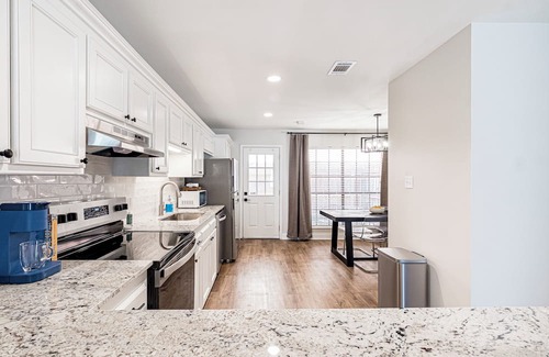 Highlands - Perkins Condominio | Urban Luxe Living at LSU Food Hub