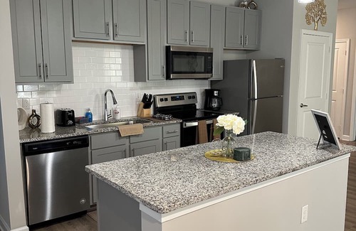 Summerville Apartamento | Charming 2-bedroom apartment in delightful Summerville with WiFi, AC