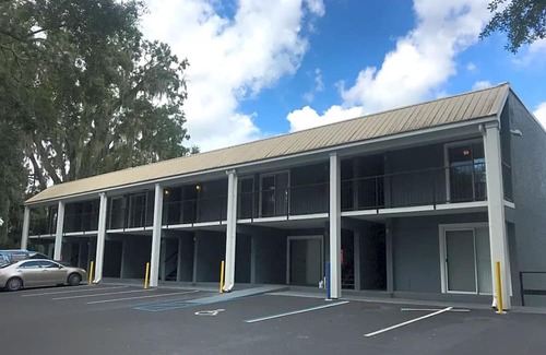 Tallahassee Apartamento | Centrally Located 2bd/1.5 Bath Apartment Mins Away from FSU/FAMU/TSU