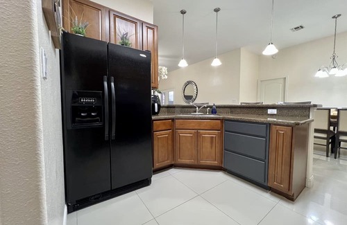 Brownsville Casa | Lexington Place - 3BD/2BA Home, Private Yard!